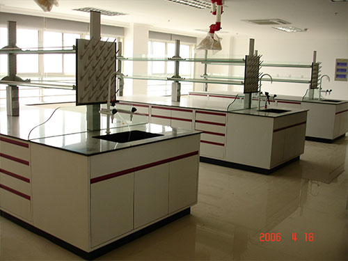 全木實(shí)驗(yàn)臺(tái)